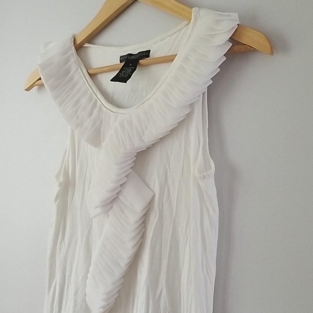 💎3/$12 design history off white pleat ruffle tank